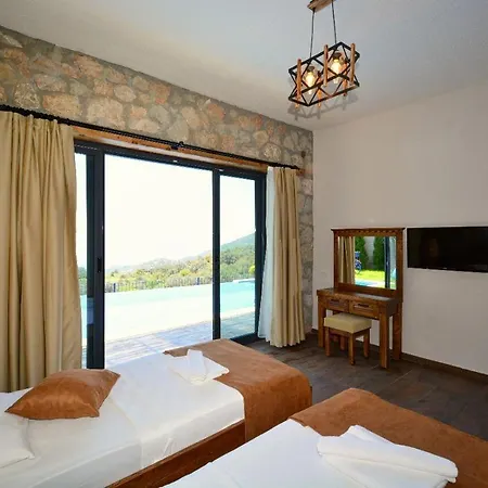 Bello Villa *
